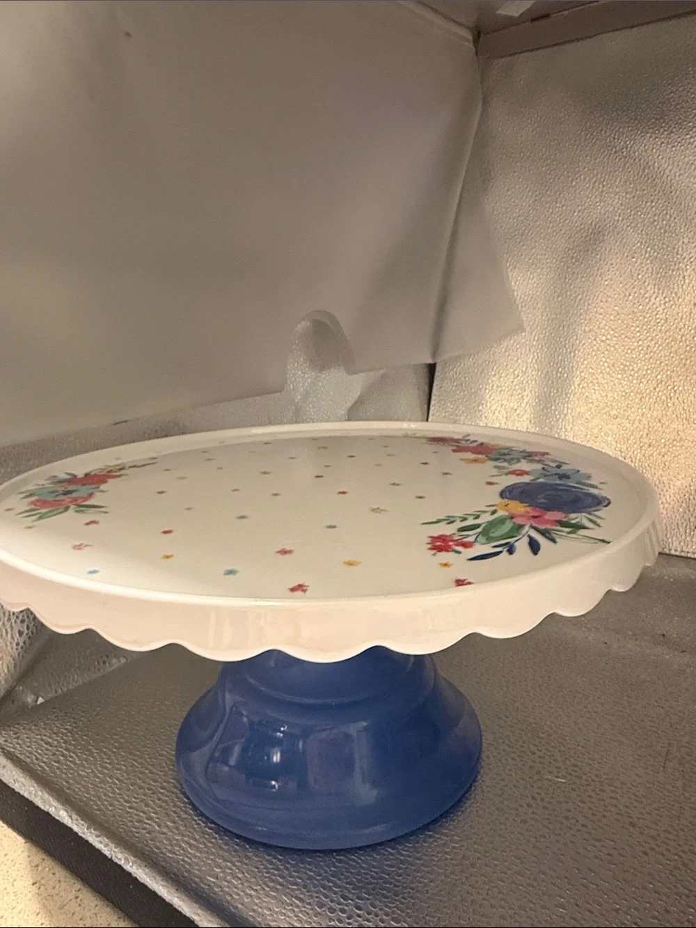 The Pioneer Woman white ceramic